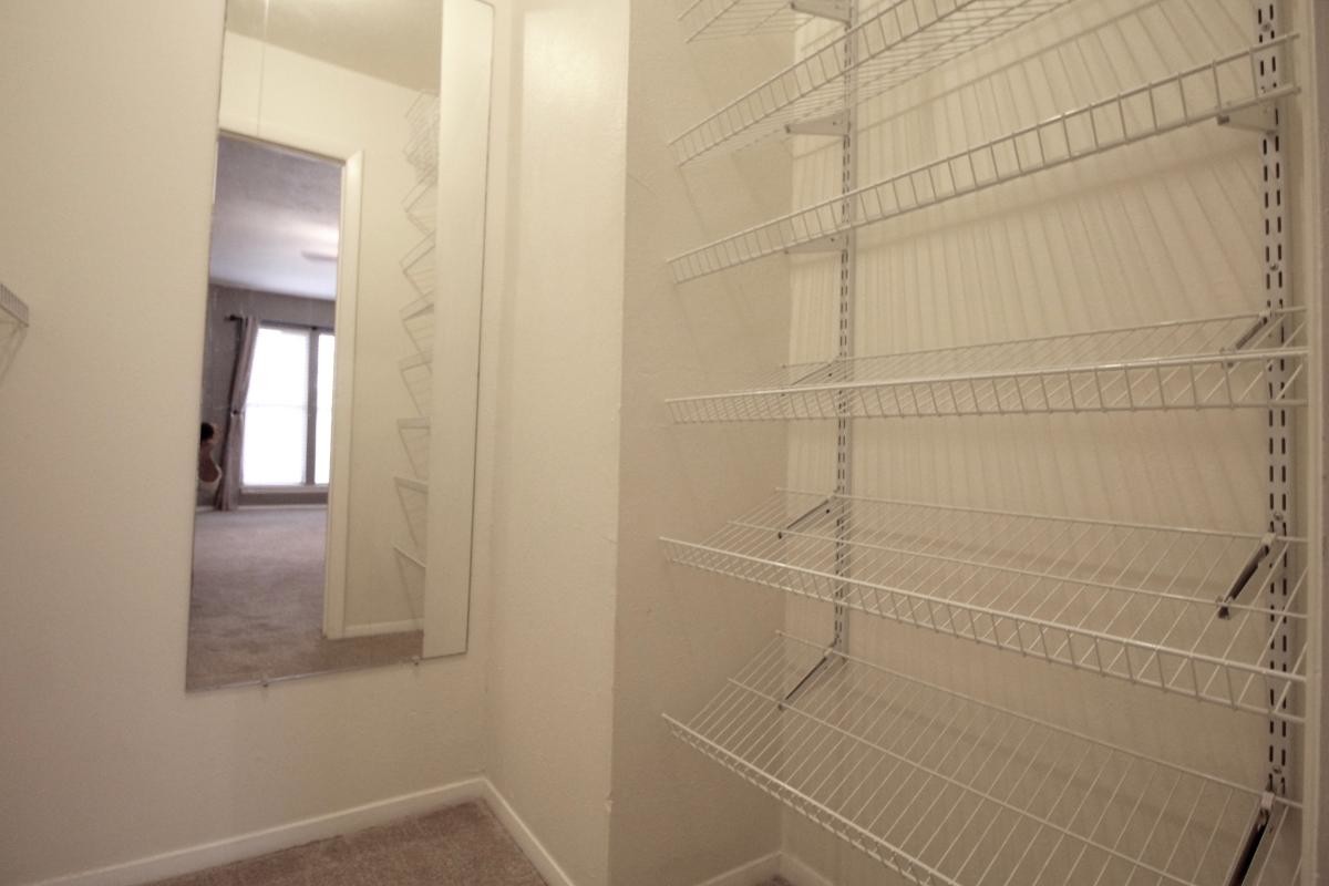 Walk-In Closet - 4327 Holland Ave