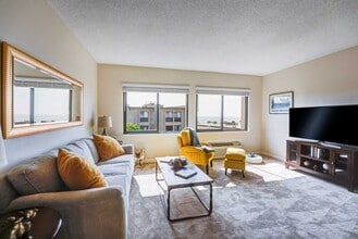 Building Photo - Chateau La Jolla - All Inclusive