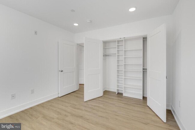 Building Photo - 1335 N Marston St
