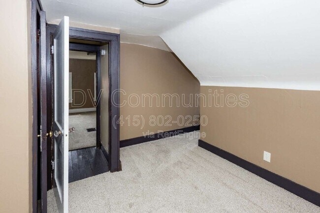 Building Photo - 243 Wildwood Ave