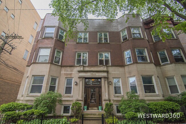 Building Photo - 1017 W Dakin St