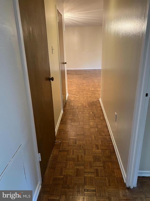 Building Photo - 100 West Ave