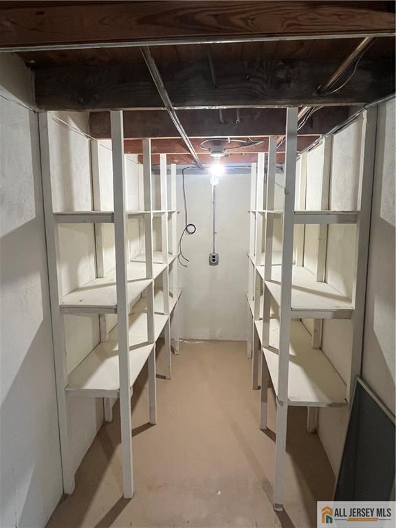 Building Photo - 102 Prentice Ave