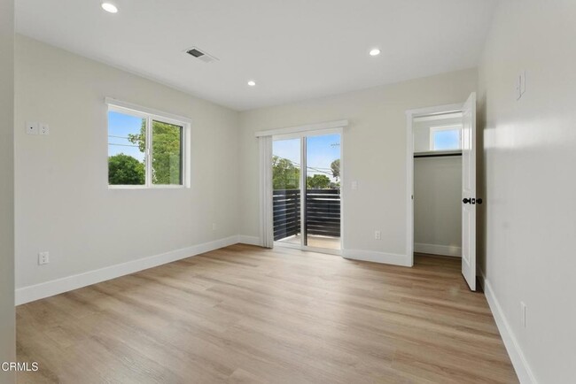 Building Photo - 6708 Riverton Ave