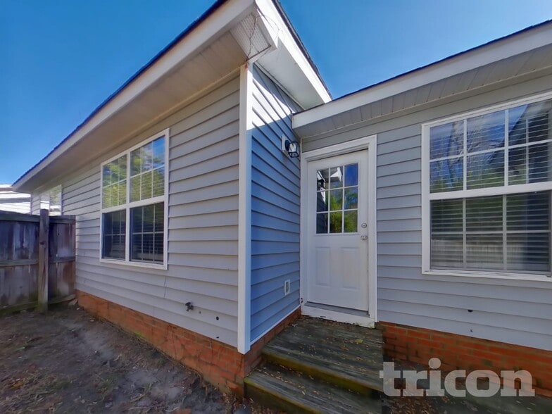 Building Photo - 538 Providence Crossing