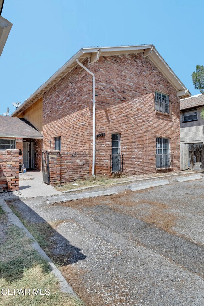 Building Photo - 10537 Gran Cima Ln