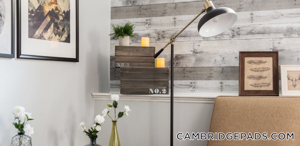 Building Photo - 7 Story St