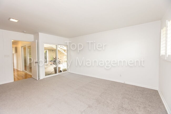 Building Photo - Charming Mid-Century Home | 4BR, 3BA | 2,424 Sq Ft | 8,400 Sq Ft Lot | Prime La Jolla Location**$...