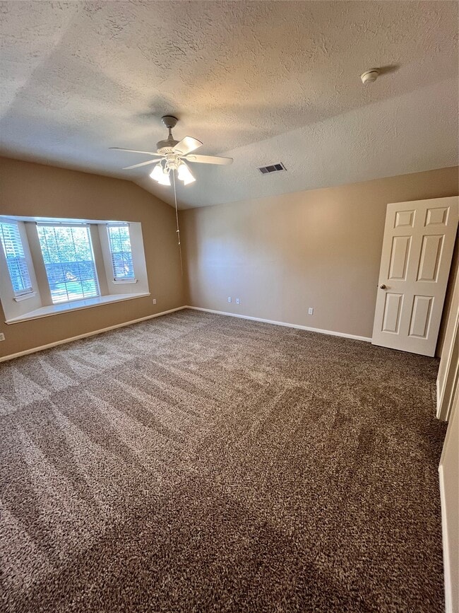 Building Photo - 16118 Cypress Valley Dr