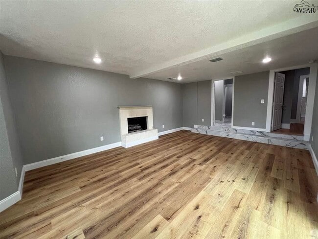 Building Photo - 2304 Talunar Ln