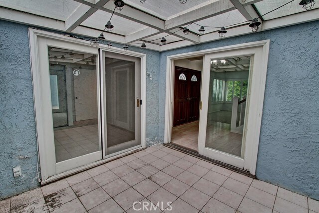 Building Photo - 8 Sparrowhawk