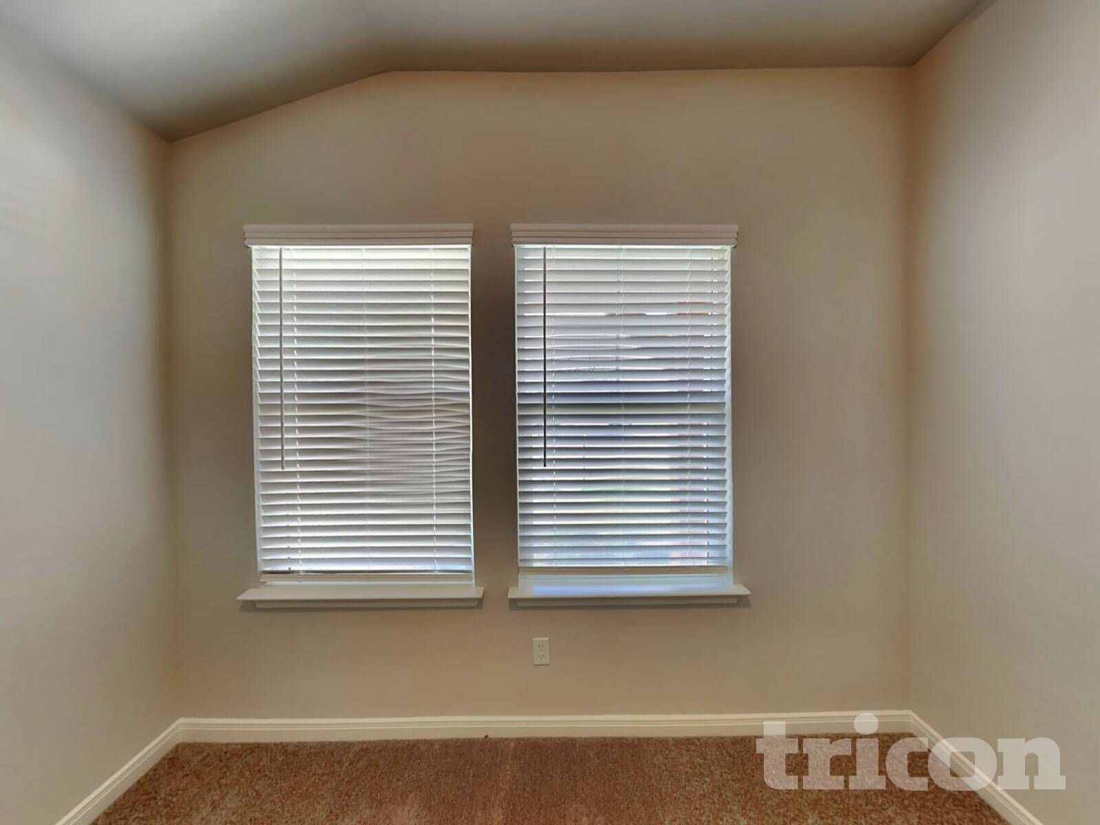 Building Photo - 5504 Shasta Pl