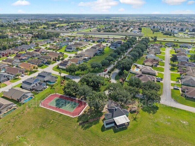 Building Photo - 403 Corvina Dr