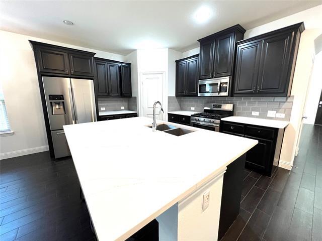 Building Photo - 1801 Forest Park Dr