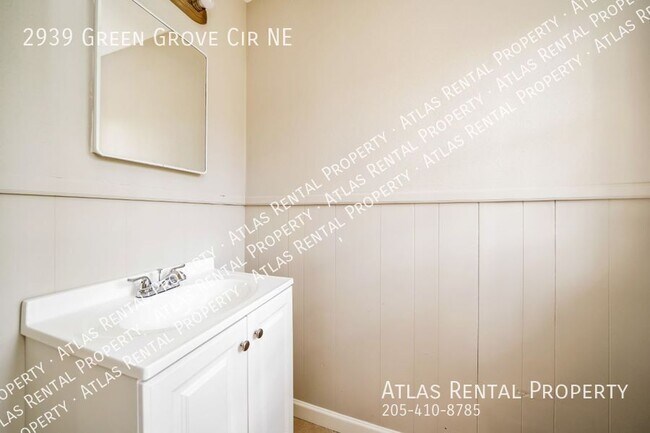 Building Photo - 2939 Green Grove Cir NE