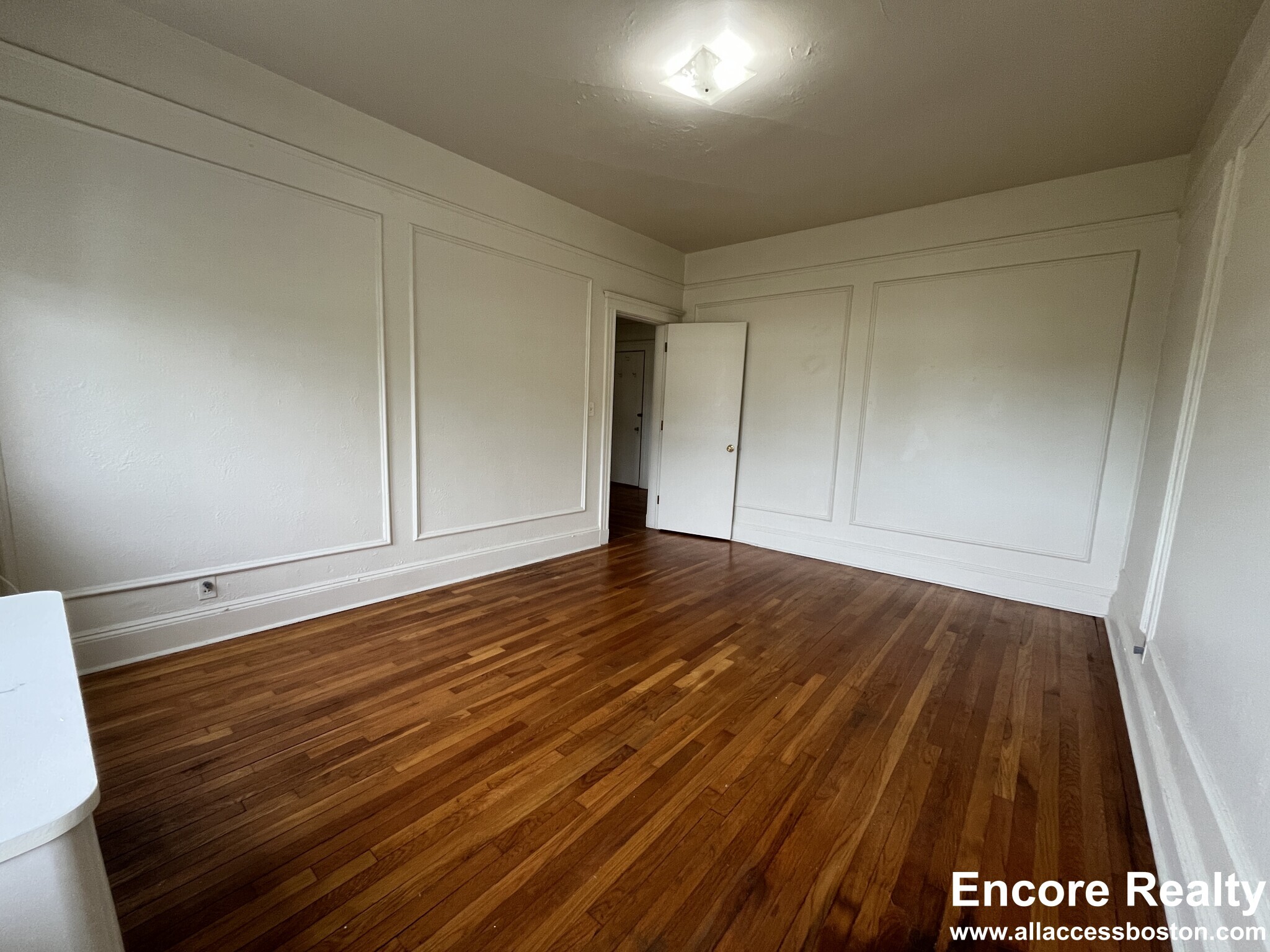 Building Photo - 1750 Commonwealth Ave