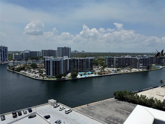 Building Photo - 3800 S Ocean Dr