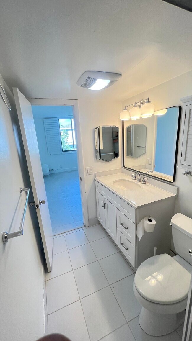 Building Photo - 4381 Trevi Ct