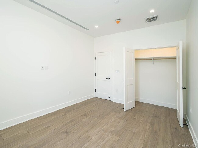 Building Photo - 24 Lumber Rd