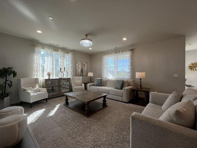 Building Photo - Spacious 5BR Home Near Mountainside High School with Loft, Balcony & Large Kitchen