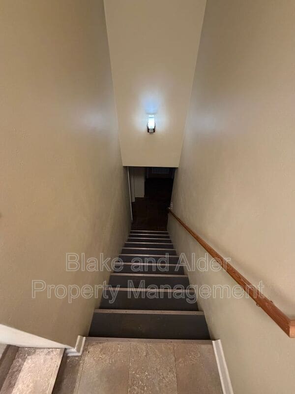 Building Photo - 5226 SE Clinton St