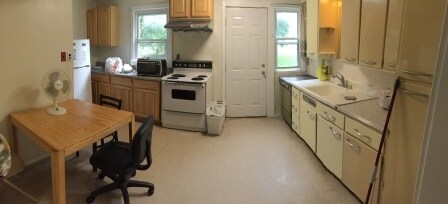 Shared Kitchen - 1 Bassett Pl