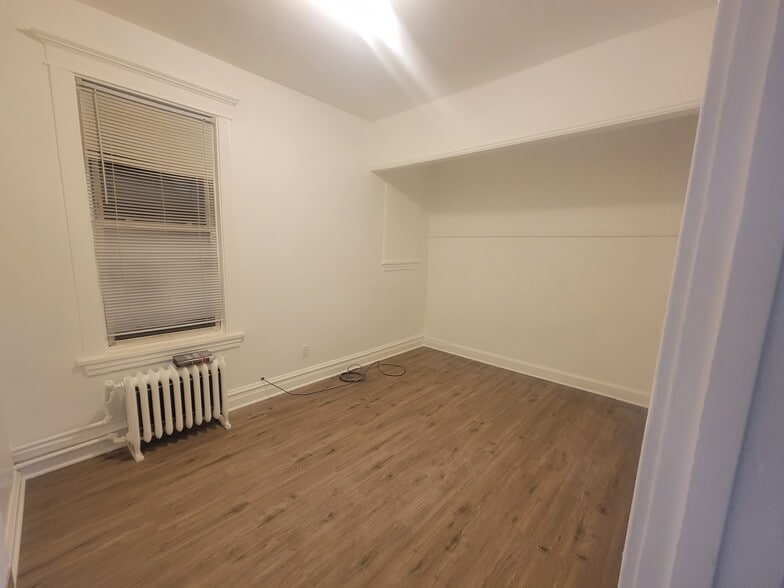 Bedroom 3 - 1905 N Pulaski Rd