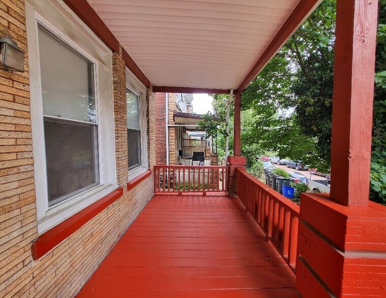 Building Photo - 437 W Bringhurst St