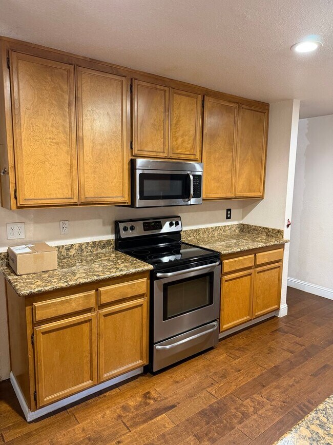 Building Photo - Pioneer Home