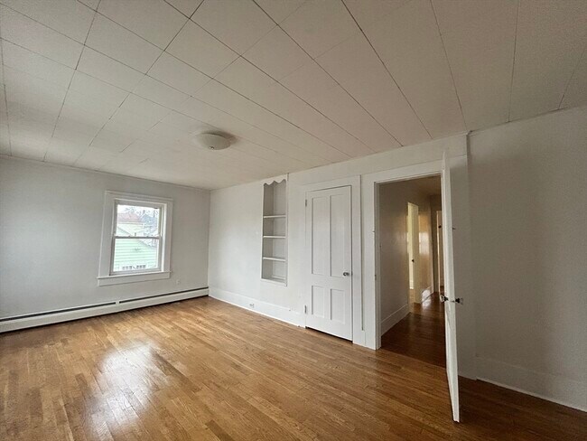 Building Photo - 17 Lincoln St