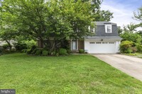Building Photo - 6048 Redwood Ln