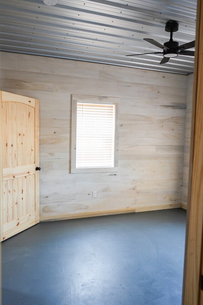 Building Photo - 64 Ted Gran Ln