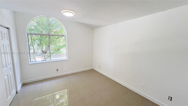 Building Photo - 15821 SW 104th Terrace