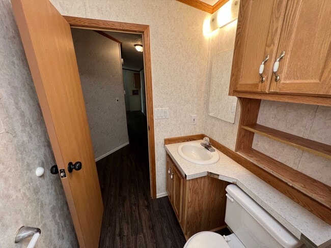 Building Photo - 3 Bedroom 2 Bath High-End Mobile Home with...