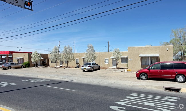 Primary Photo - 161 Griegos Rd NW