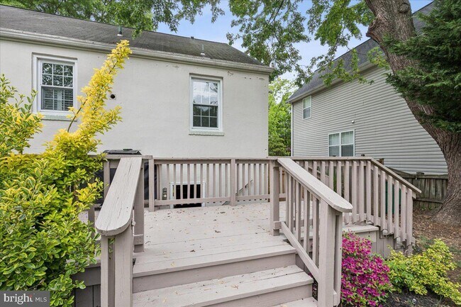 Building Photo - 76 Summerfield Dr