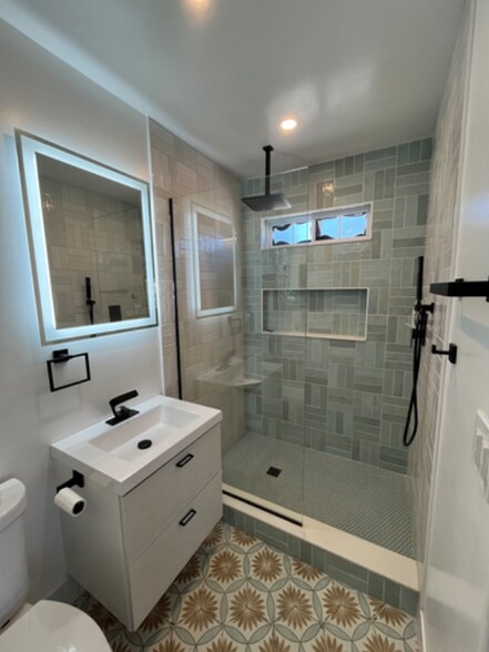 Building Photo - 3665 Argonne St