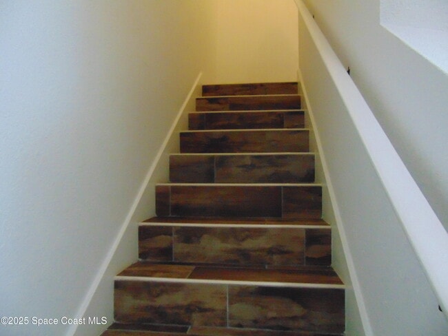 Building Photo - 3975 Almeida Court