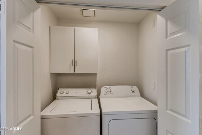 Building Photo - 7009 E Acoma Dr