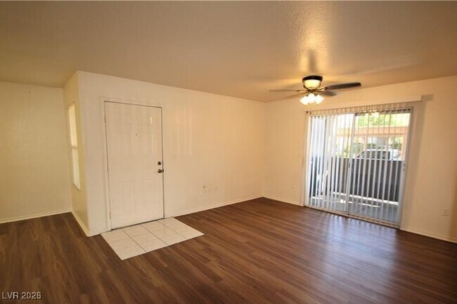 Building Photo - 555 E Silverado Ranch Blvd