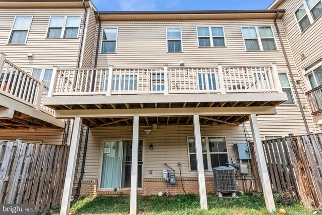 Building Photo - 23638 Sailfish Square