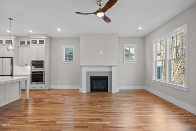 Building Photo - 916 Noisette Ct