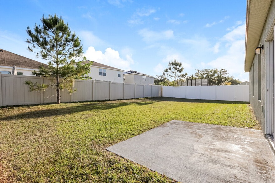 Building Photo - 36618 Goffaux Loop