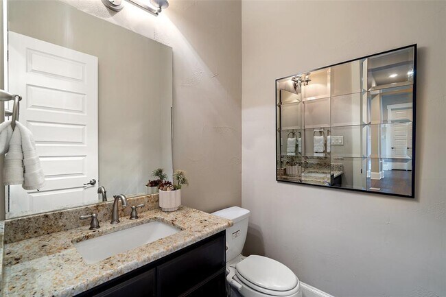 Building Photo - 905 Madison Fork Dr
