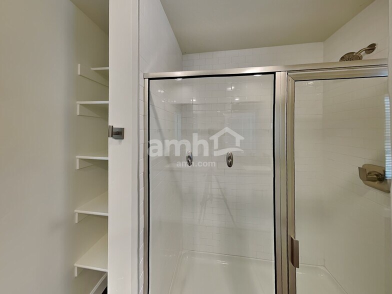 Building Photo - 6042 W Copper Hawk Dr