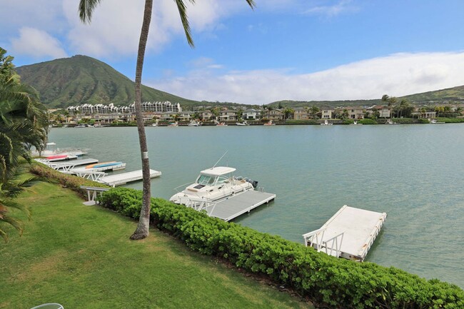 Building Photo - Mawaena Kai Townhouse in Hawaii Kai