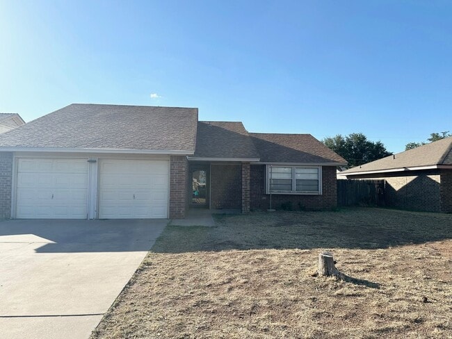 Primary Photo - 3 Bed 2 Bath Ready to Rent ASAP