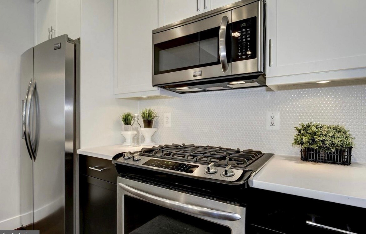 Building Photo - 502 Rhode Island Ave NW