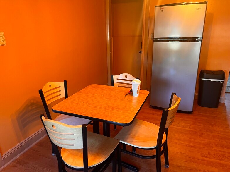 Building Photo - 71 Warren St