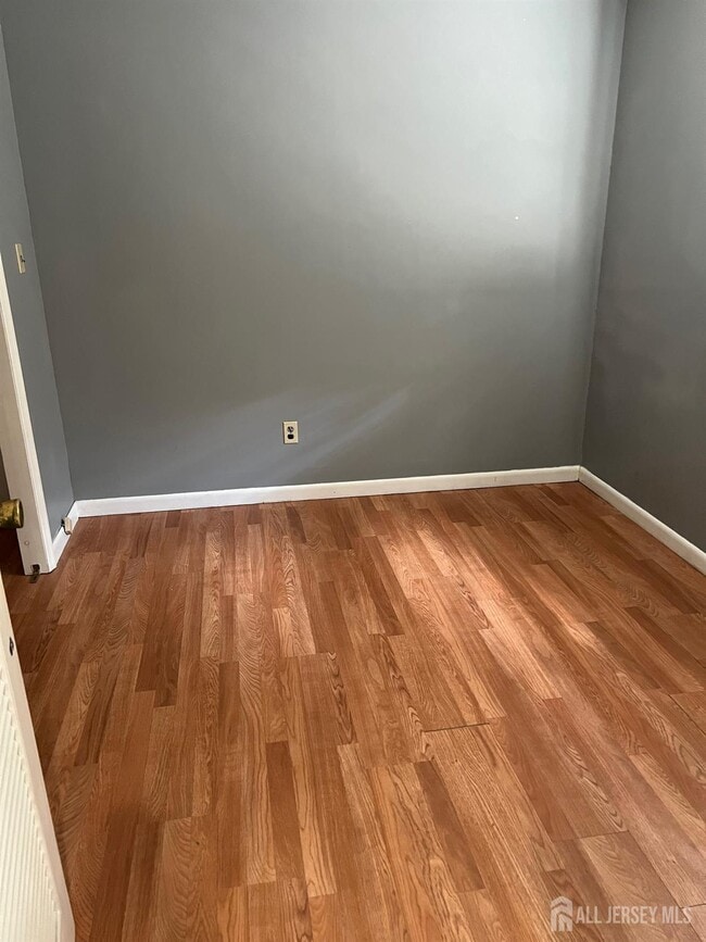 Building Photo - 8 Rosewood Rd